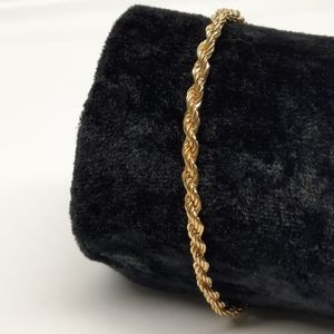 Monet vintage dainty cable bracelet